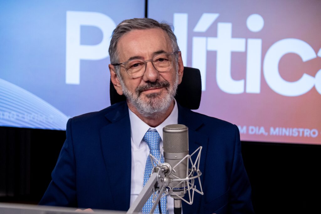 Tarifaço: Brasil e EUA marcam reunião presencial para negociação