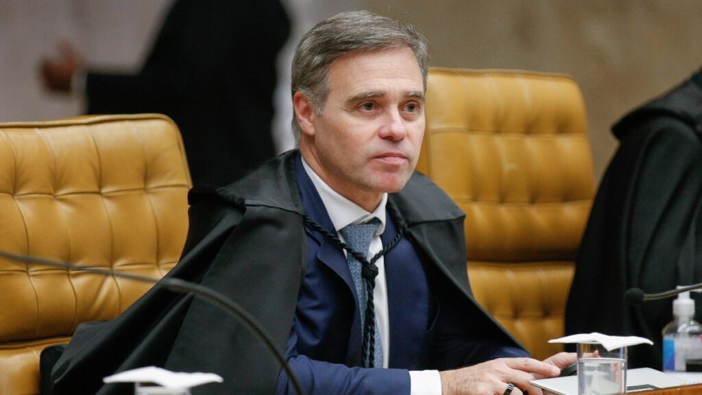 Empresário ligado a Vorcaro pede suspeição de Mendonça antes de julgamento