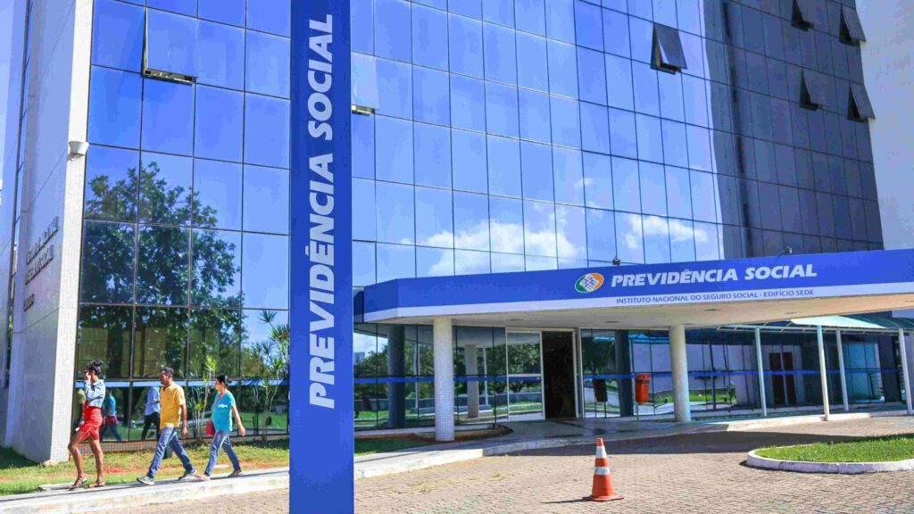 4 presidenciáveis prometem revogar reforma da Previdência