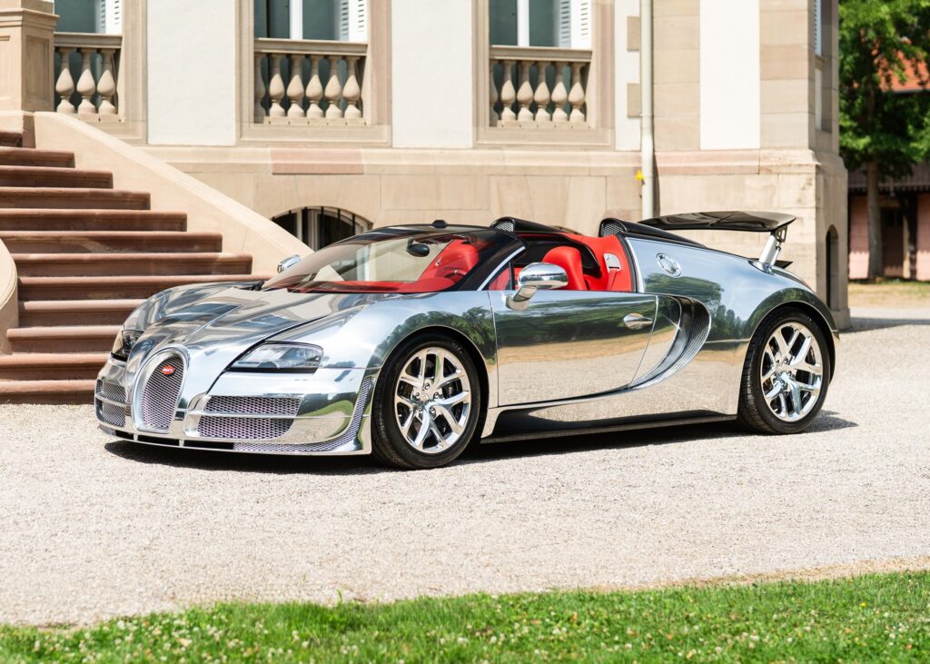 Bugatti restaura único Veyron 'espelhado'