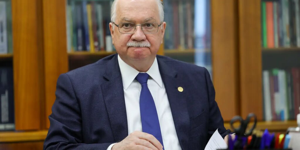 Master: Fachin se reúne com PF para tratar de citações a ministros