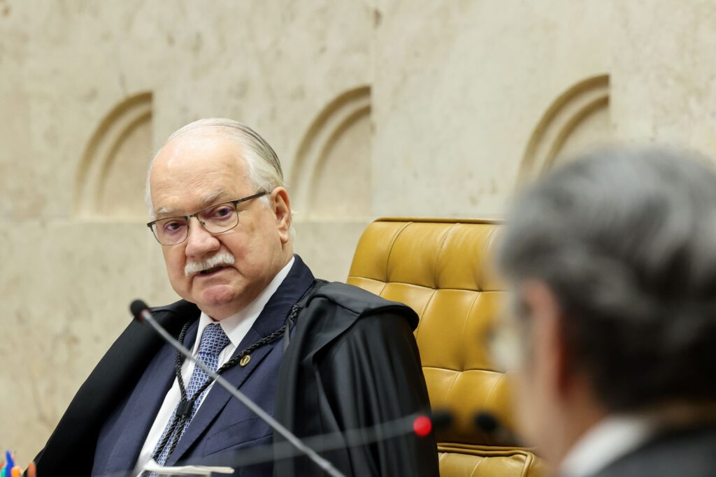 Fachin nega acesso imediato de Fux ao inquérito das fake news