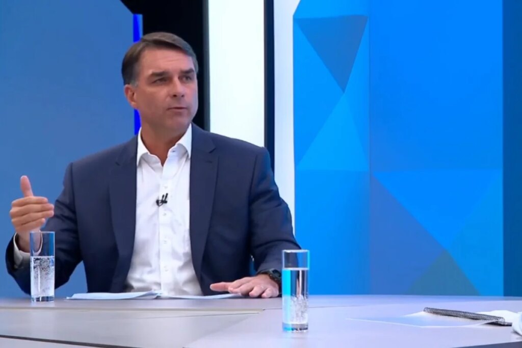 Flávio descarta cargo a Eduardo, mas não ao pai: “Não está no radar”