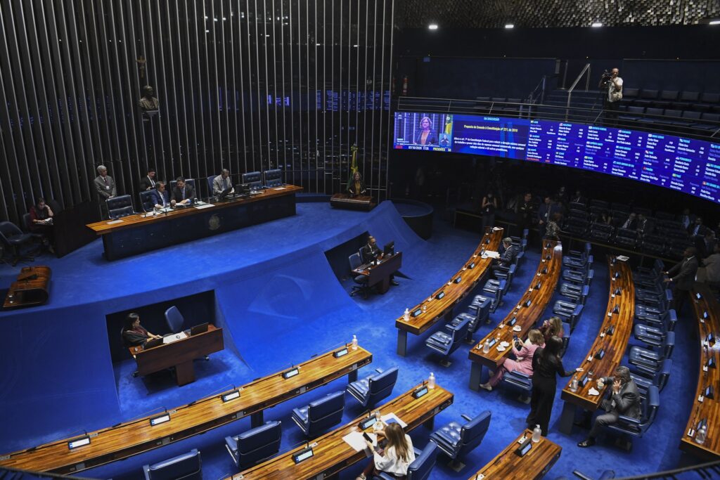 Fim da escala 6x1: o que acontece se o Senado aprovar a PEC nesta quarta