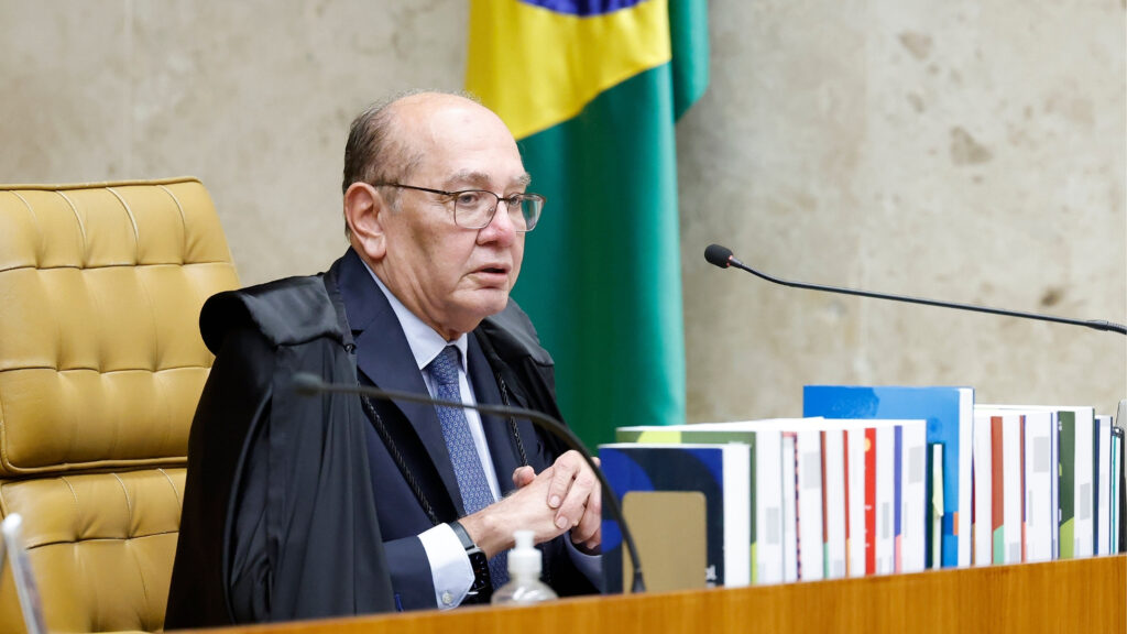 Gilmar Mendes decide sobre folga de mulheres e critica Justiça do Trabalho