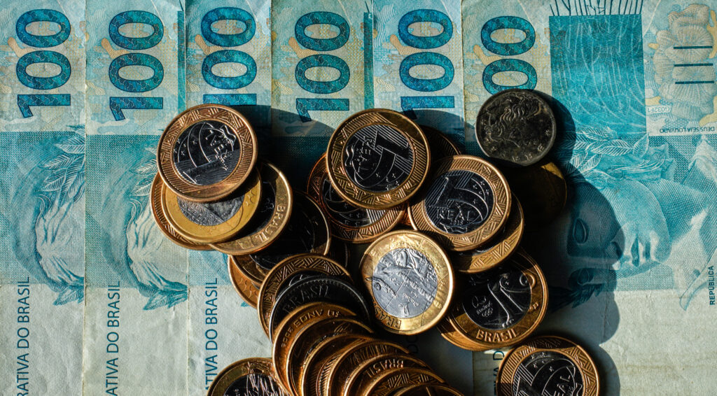Dinheiro esquecido: mais de R$ 5 bilhões estão disponíveis; veja como consultar