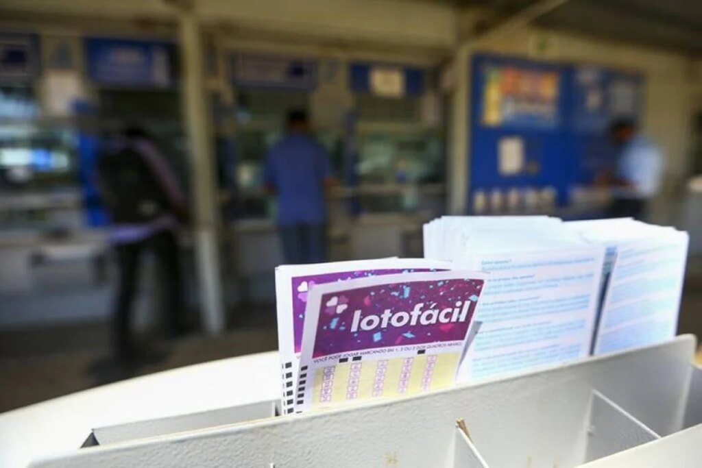 Confira resultado da Lotofácil 3794, sorteada hoje (1º/10)