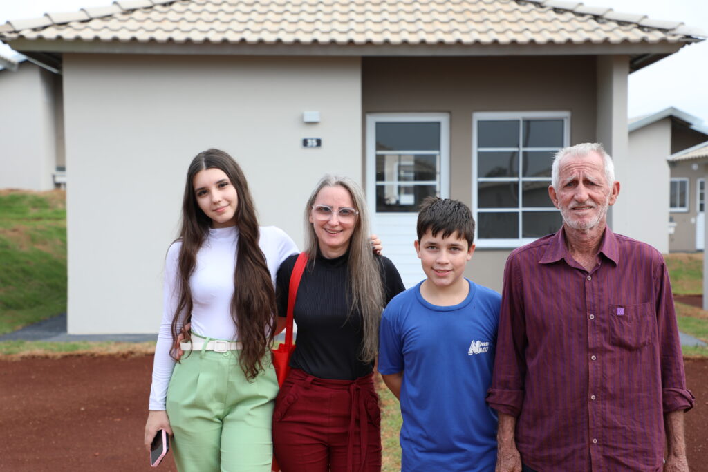 Para reter mão de obra, cooperativas apostam em casa e carreira