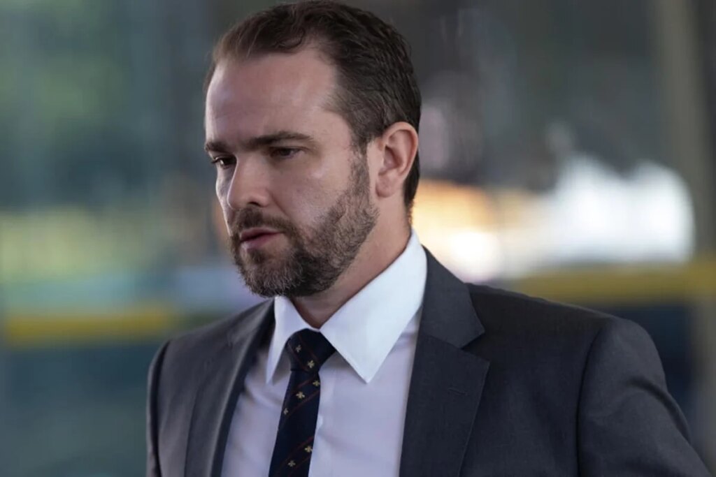 Durigan diz que Flávio quer "modelo Milei" e vende ilusão ao mercado