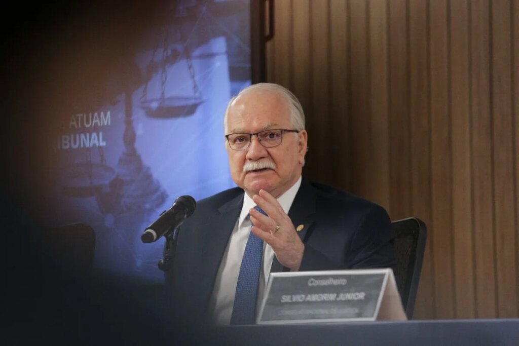 Fachin cria regra para evitar direcionamento de petições a ministros do STF