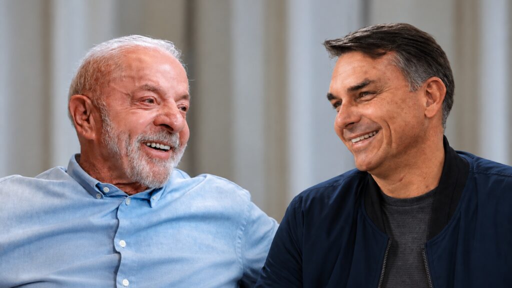 Derrotados no 1º turno começam a definir apoio a Flávio e Lula