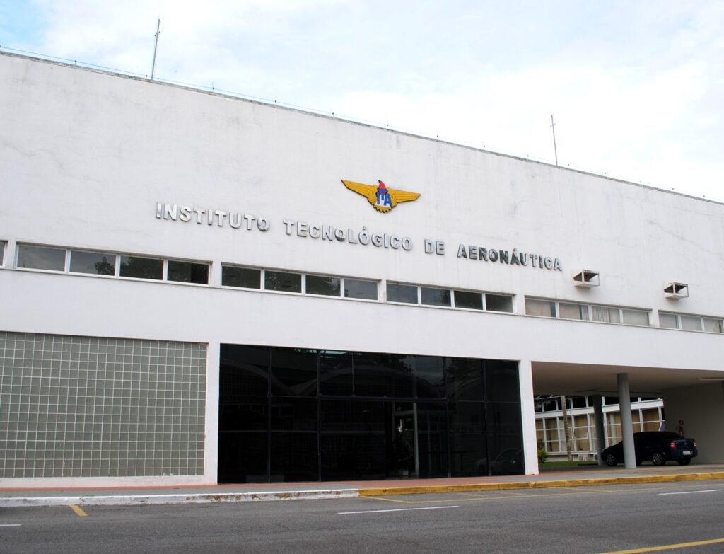Quase 800 candidatos fazem a 2ª fase do vestibular do ITA a partir desta terça-feira; provas vão até sexta