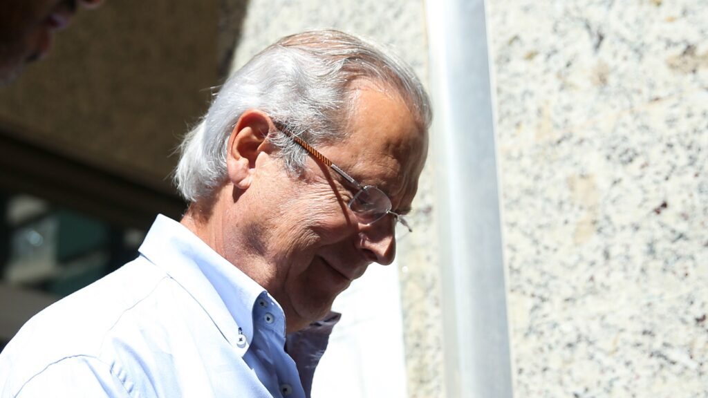 Mensaleiros fracassam ao tentar retornar à Câmara