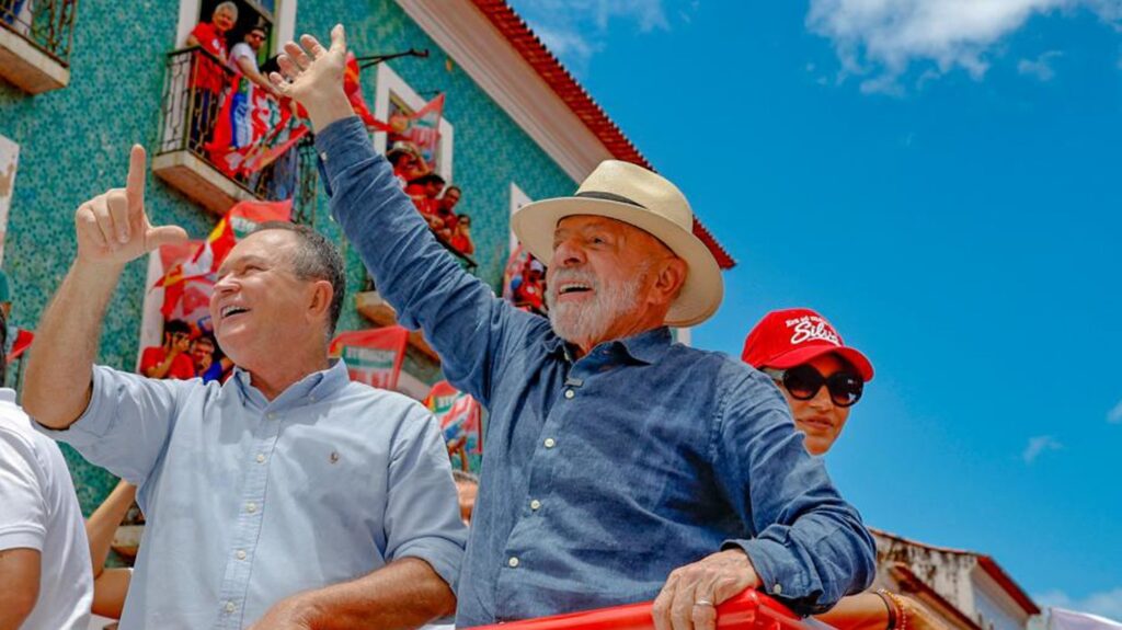 Lula promete quarto mandato histórico e “surra nos bolsonaristas”