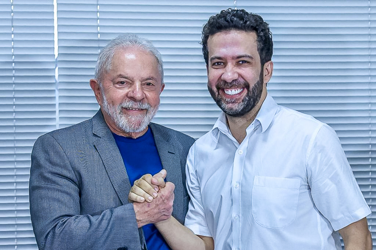 PT deflagra onda digital de Fake News para derrotar Flávio