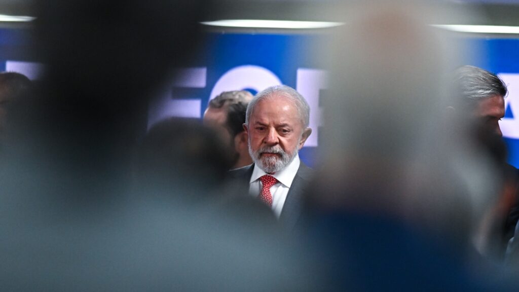 Corrente do PT joga “fogo amigo” e critica erros do governo e da campanha de Lula