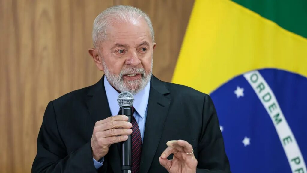 Lula anuncia perdão de dívidas tributárias de MEIs a 12 dias da eleição