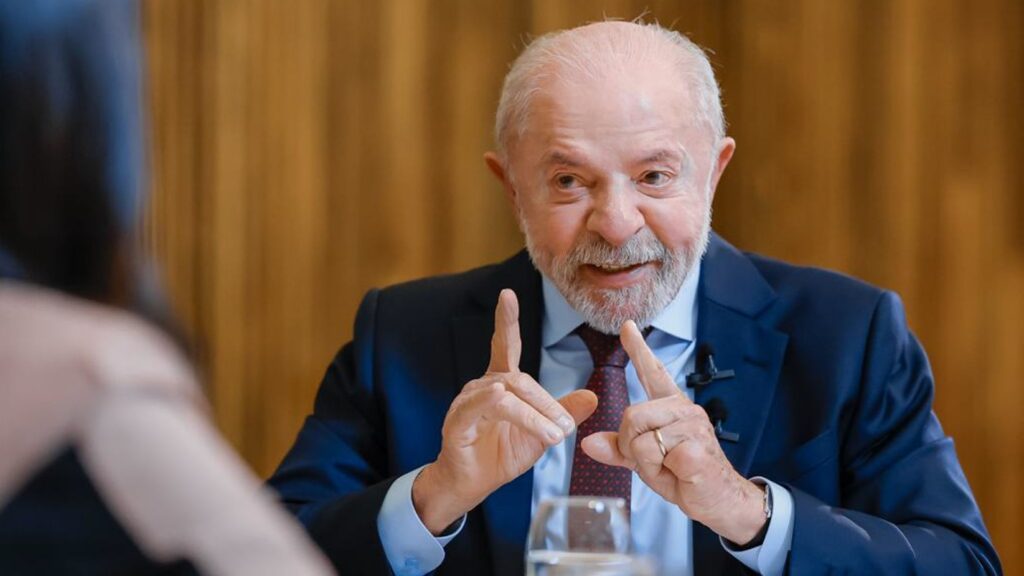 Lula rebate Flávio sobre “padrão Einstein” em hospitais do SUS