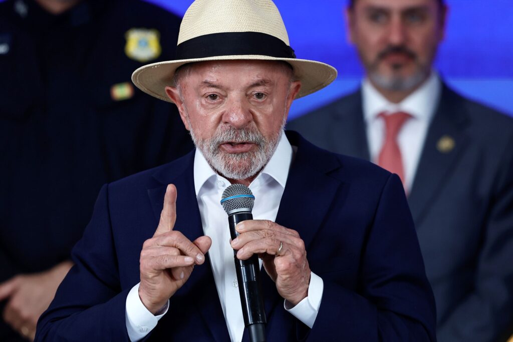 Lula defende "saidinha" de presos e cita direito à convivência familiar