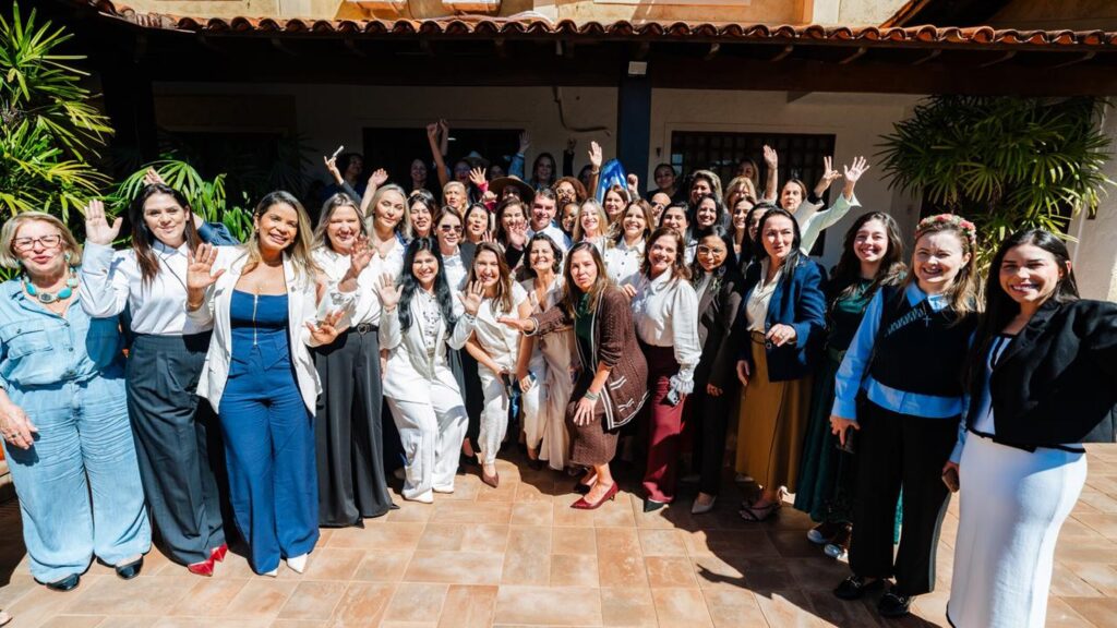 Mulheres eleitas: direita lidera no Senado e no 2º turno