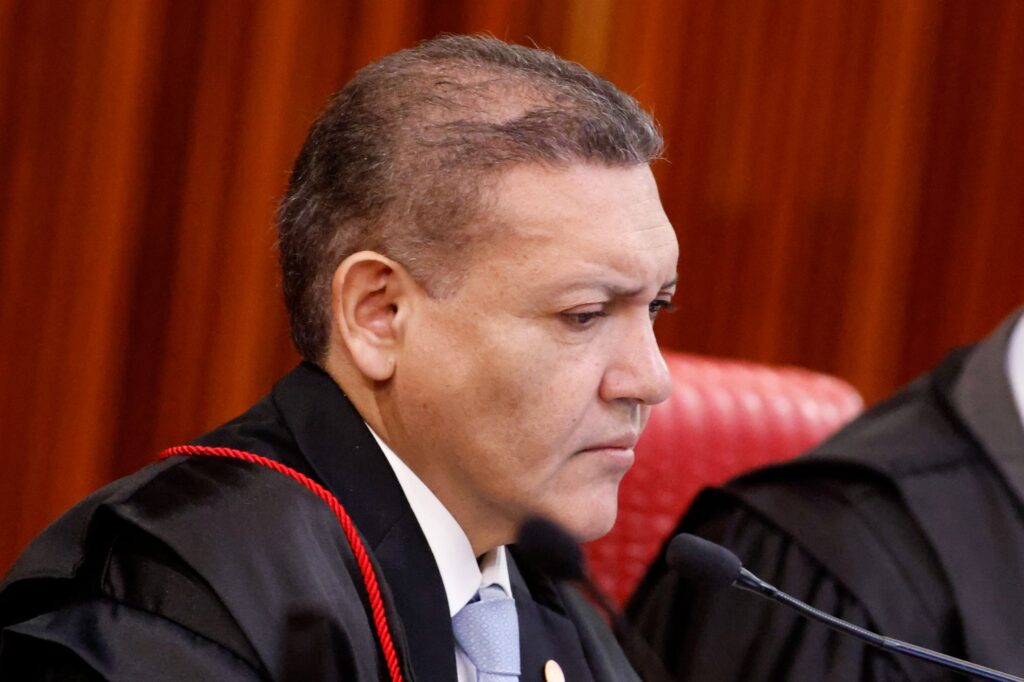 Nunes Marques autoriza reativação do canal “Exército do Lula” no WhatsApp