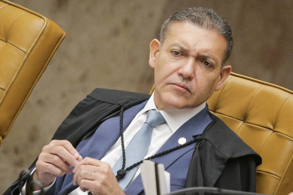 Em meio a crise, Nunes Marques marca reunião com campanhas de Lula e Flávio