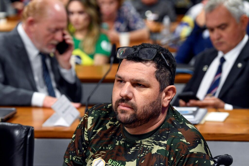 Moraes arquiva processo contra Oswaldo Eustáquio e Allan dos Santos