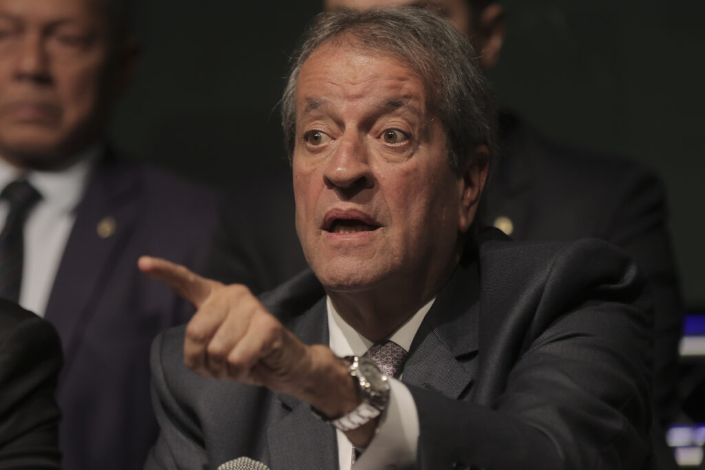 Presidente do PL critica reforma eleitoral articulada pelo centrão