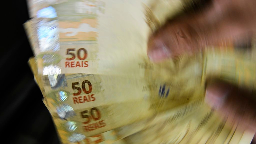 Previsão de inflação volta a passar dos 5% neste ano, diz BC