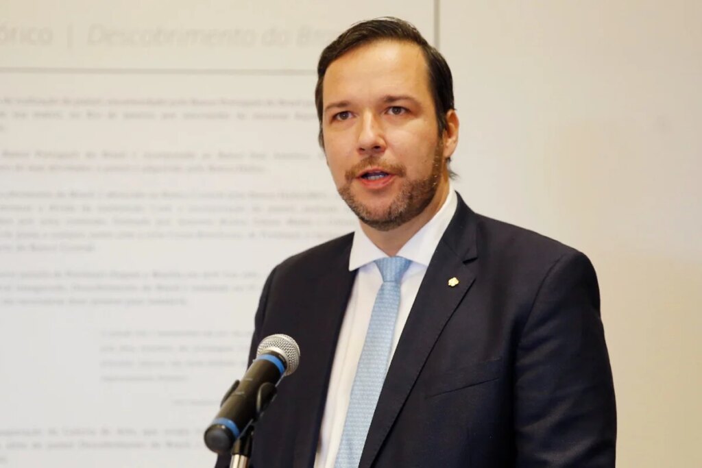 Ex-BC, Renato Gomes é o novo presidente da Associação Brasileira de Bancos