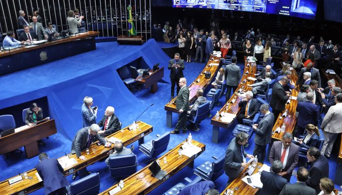 PL elege 19 senadores e soma 28; MDB conquista sete vagas e PT, seis