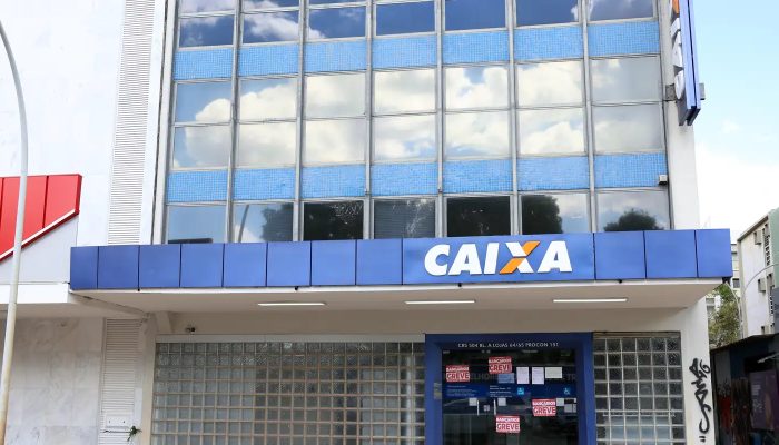 Trabalhadores da Caixa decidem na próxima semana sobre fim da greve