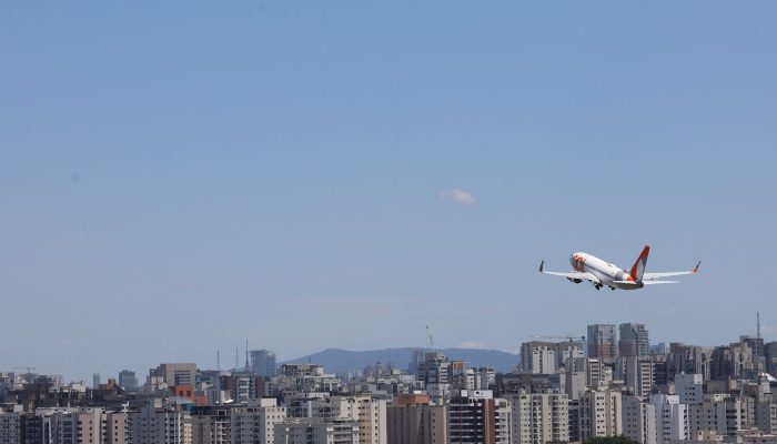 Anac estabelece regras mais restritivas para aviação em Congonhas (SP)