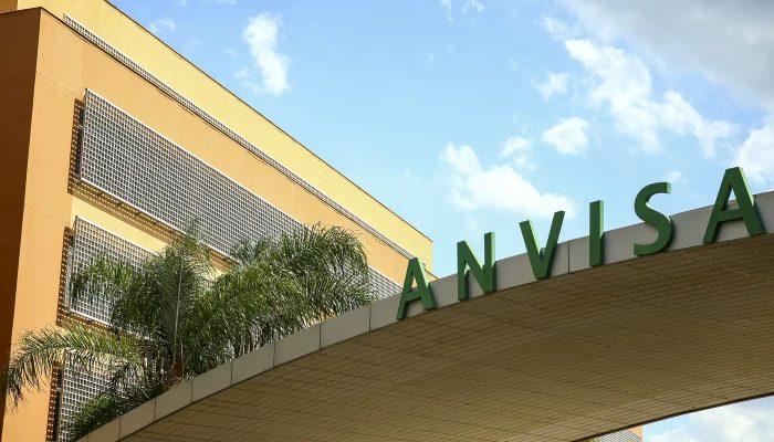 Anvisa proíbe lotes irregulares de medicamento para esclerose múltipla