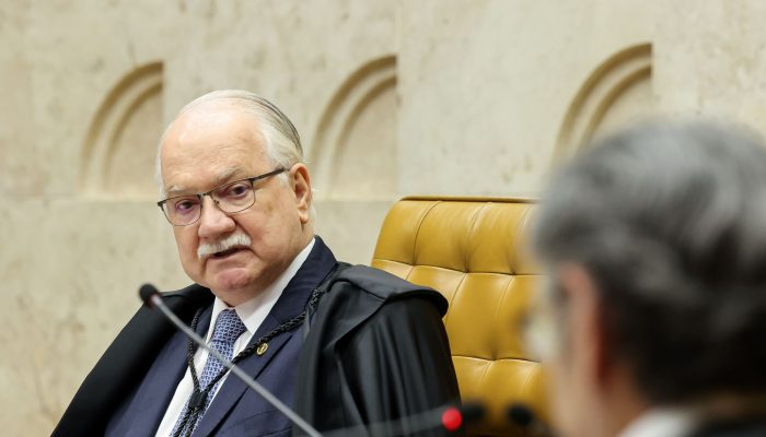Fachin nega acesso imediato de Fux ao inquérito das fake news