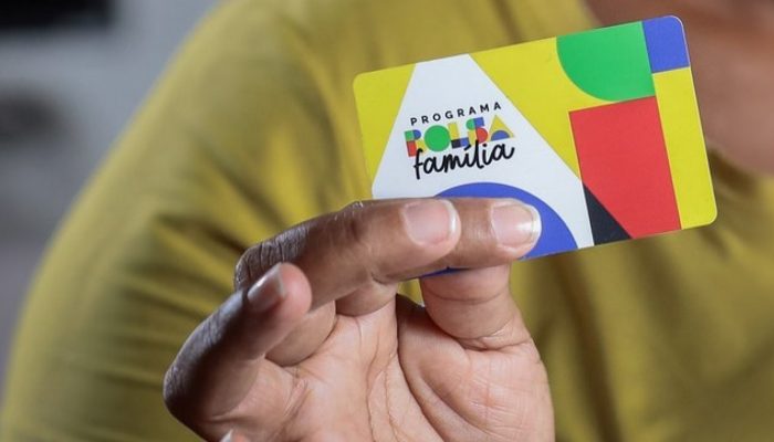 Bolsa Família: de R$ 70 a R$ 700; veja como o valor do benefício mudou em 23 anos