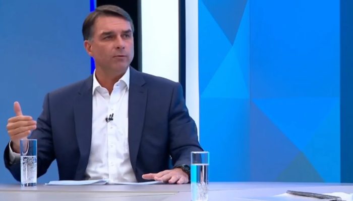 Flávio descarta cargo a Eduardo, mas não ao pai: “Não está no radar”