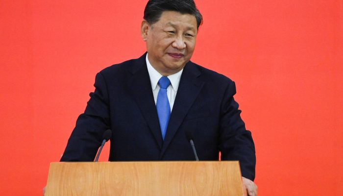 China cresce 4,5% com exportações em alta, mas crise imobiliária ameaça ritmo