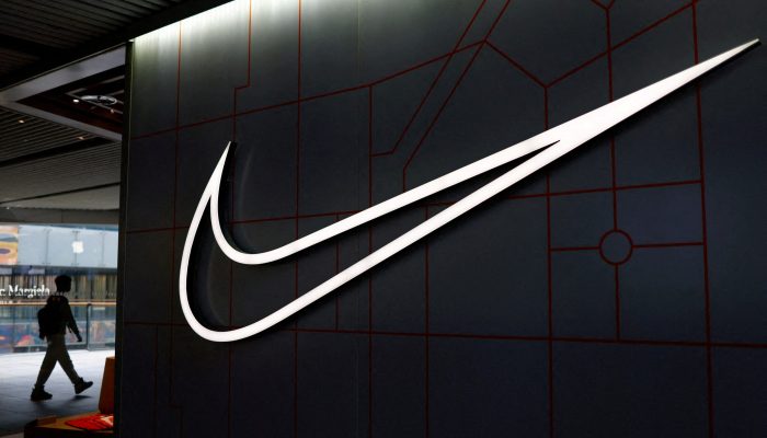 Crise da Nike se agrava, e empresa anuncia novos cortes de empregos