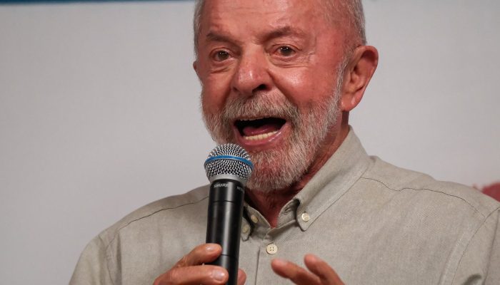 Lula garante versão universitária do “Pé de Meia” caso seja reeleito