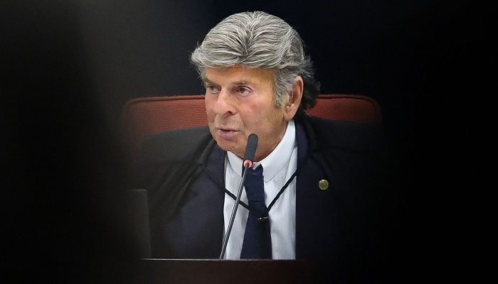 Fux pede acesso a processos contra Jair Bolsonaro no STF