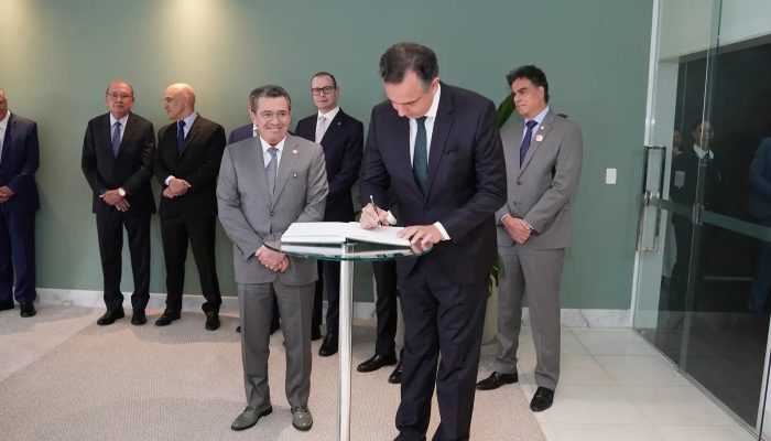 Rodrigo Pacheco toma posse como ministro do TCU