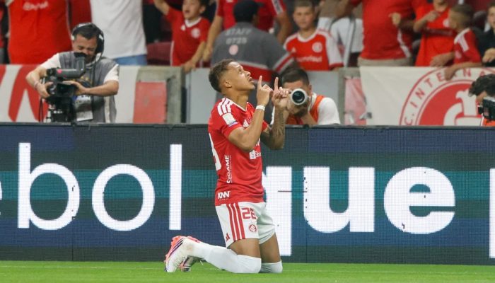Internacional vence e impõe 7º revés seguido do Corinthians no Brasileirão