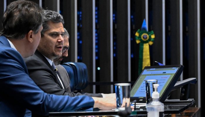 PEC do fim da escala 6x1 entra em debate no Senado; entenda os próximos passos