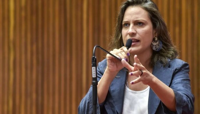 Deputada denuncia ameaças de Vorcaro e "sumiço" de mulher ligada a Sicário