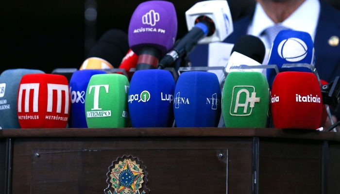 Eleições: jornalistas sofreram mais de 14 mil ataques em redes sociais