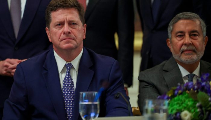 Trump deve nomear Jay Clayton, atual diretor de espionagem, como 'czar' da inteligência artificial, diz TV