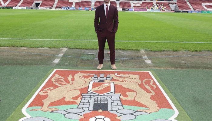 Consórcio com Alexandre Pato compra Northampton Town, da 4ª divisão inglesa