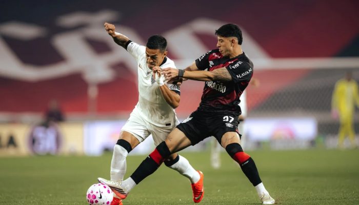 Com gols no fim, Athletico-PR e Atlético-MG empatam em 2 x 2 no Brasileirão