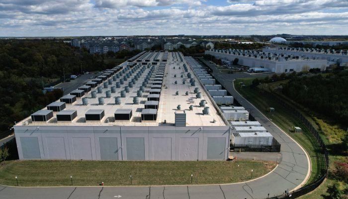 Mico ou inovação? Por que candidatos querem mais data centers no Brasil enquanto cresce a rejeição nos EUA